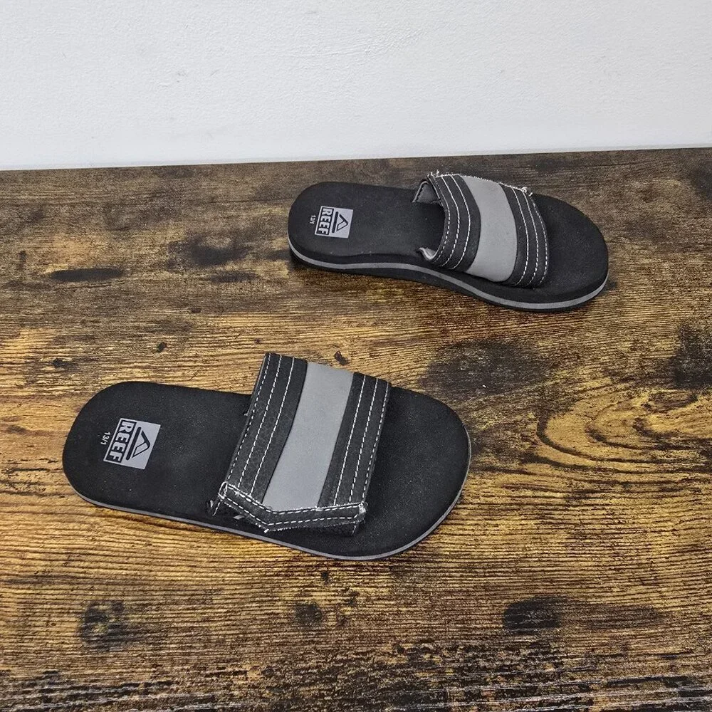 Reef Ahi Slide Sandals Boys Size 13/1 Black Gray Adjustable Top Strap Slip On